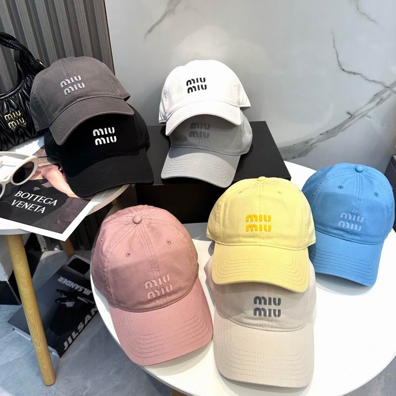 Miumiu Cap dx61